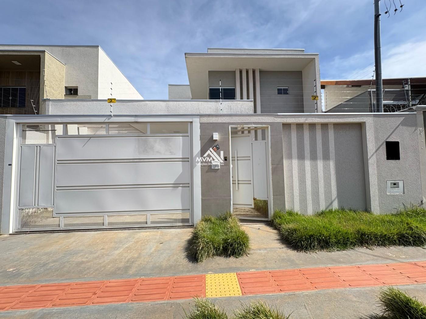 Sobrado à venda com 3 quartos, 153m² - Foto 2