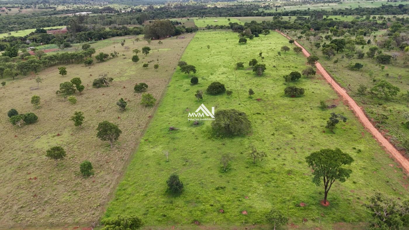 Chácara à venda com 2 quartos, 145000m² - Foto 25