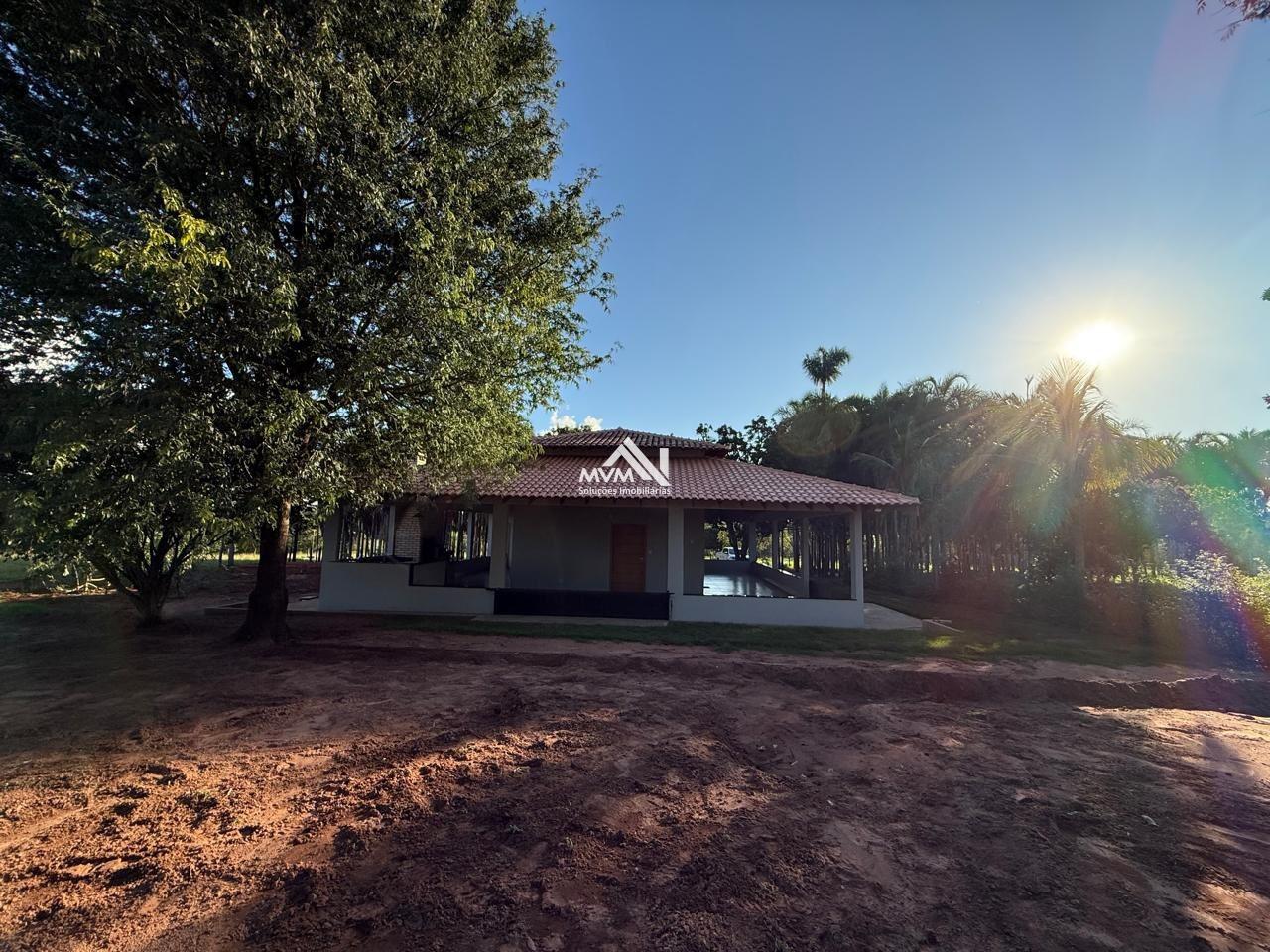 Chácara à venda com 2 quartos, 145000m² - Foto 3